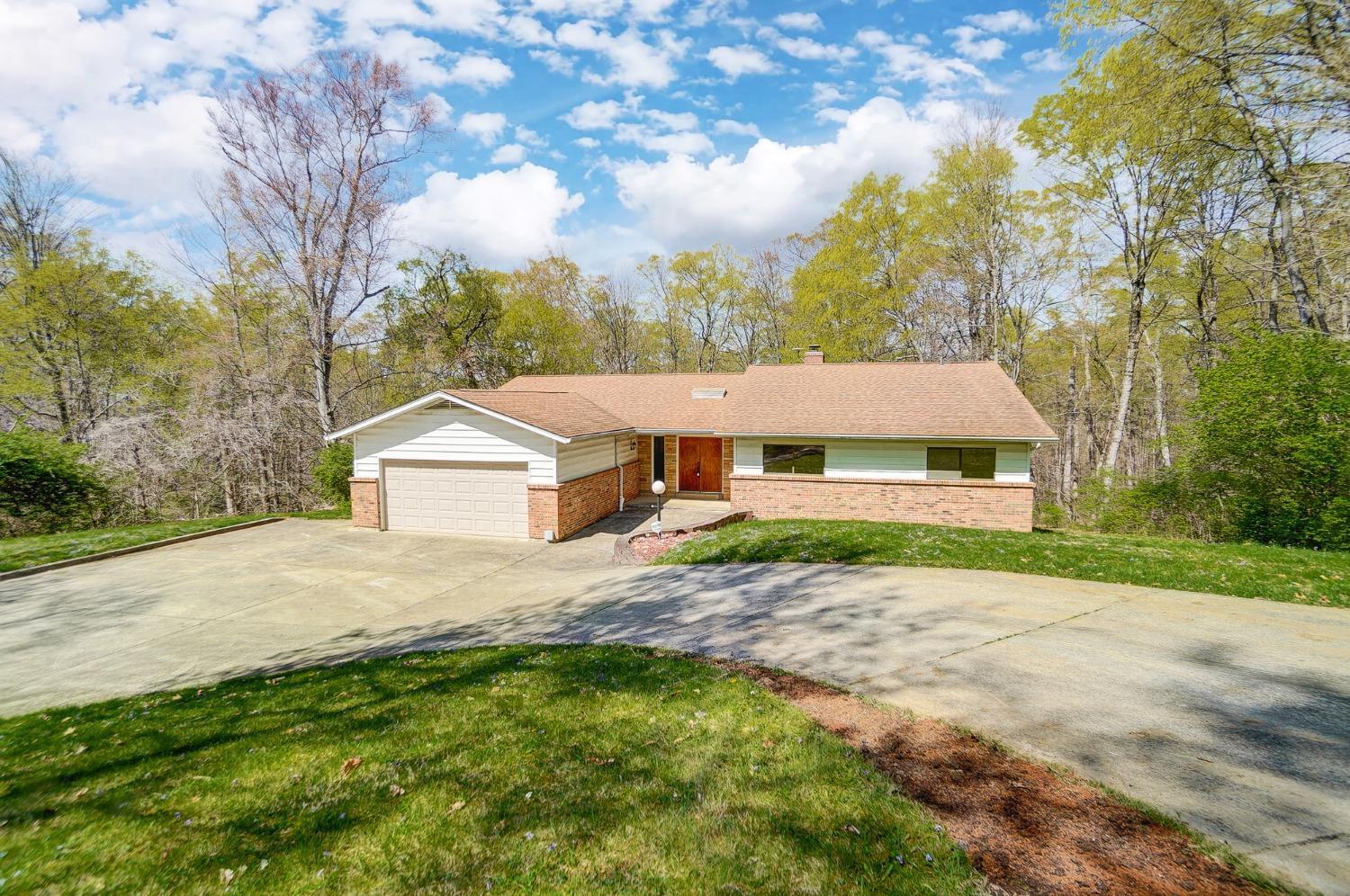 5566 Dry Ridge Road Cincinnati, OH 45252 - Photo 3 of 37 Gallery Image 3