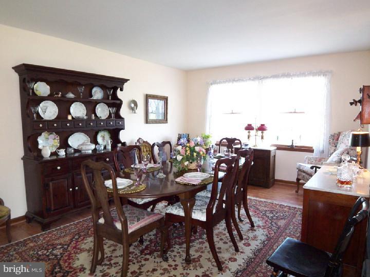 55 Layton Road Pilesgrove, NJ 08098 - Photo 3 of 25