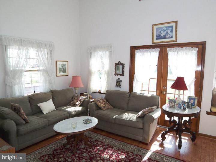 55 Layton Road Pilesgrove, NJ 08098 - Photo 5 of 25