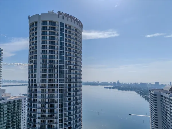 $450,000 | 1750 North Bayshore Drive, Unit 5212, Miami, FL 33132