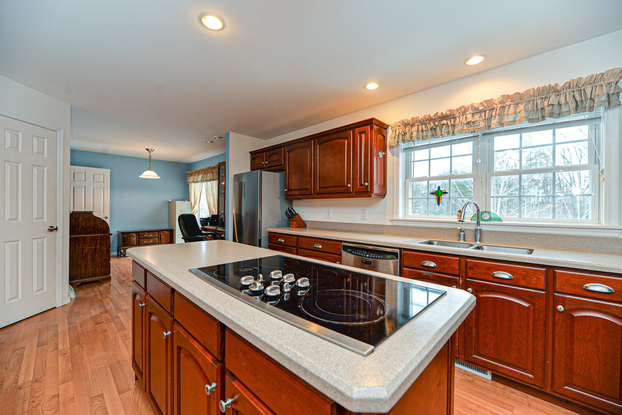 38 Briar Drive Rochester, NH 03867 - Photo 12 of 37