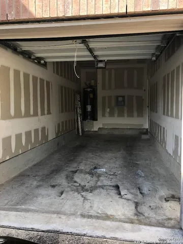 $1,895 | 5514 Justin Cove, San Antonio, TX 78240