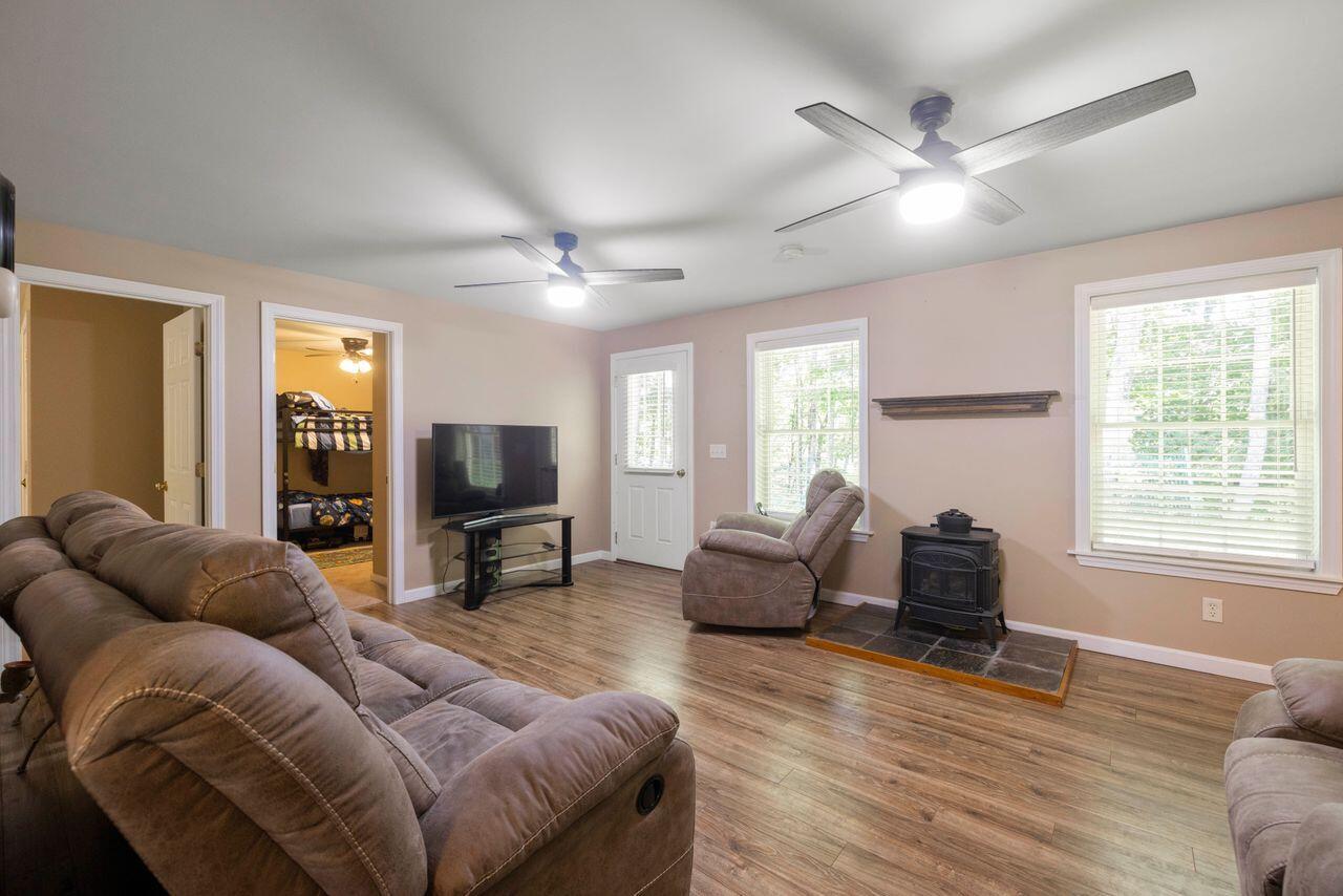 159 High Street South Paris, ME 04281 - Photo 16 of 31 3G0A7399
