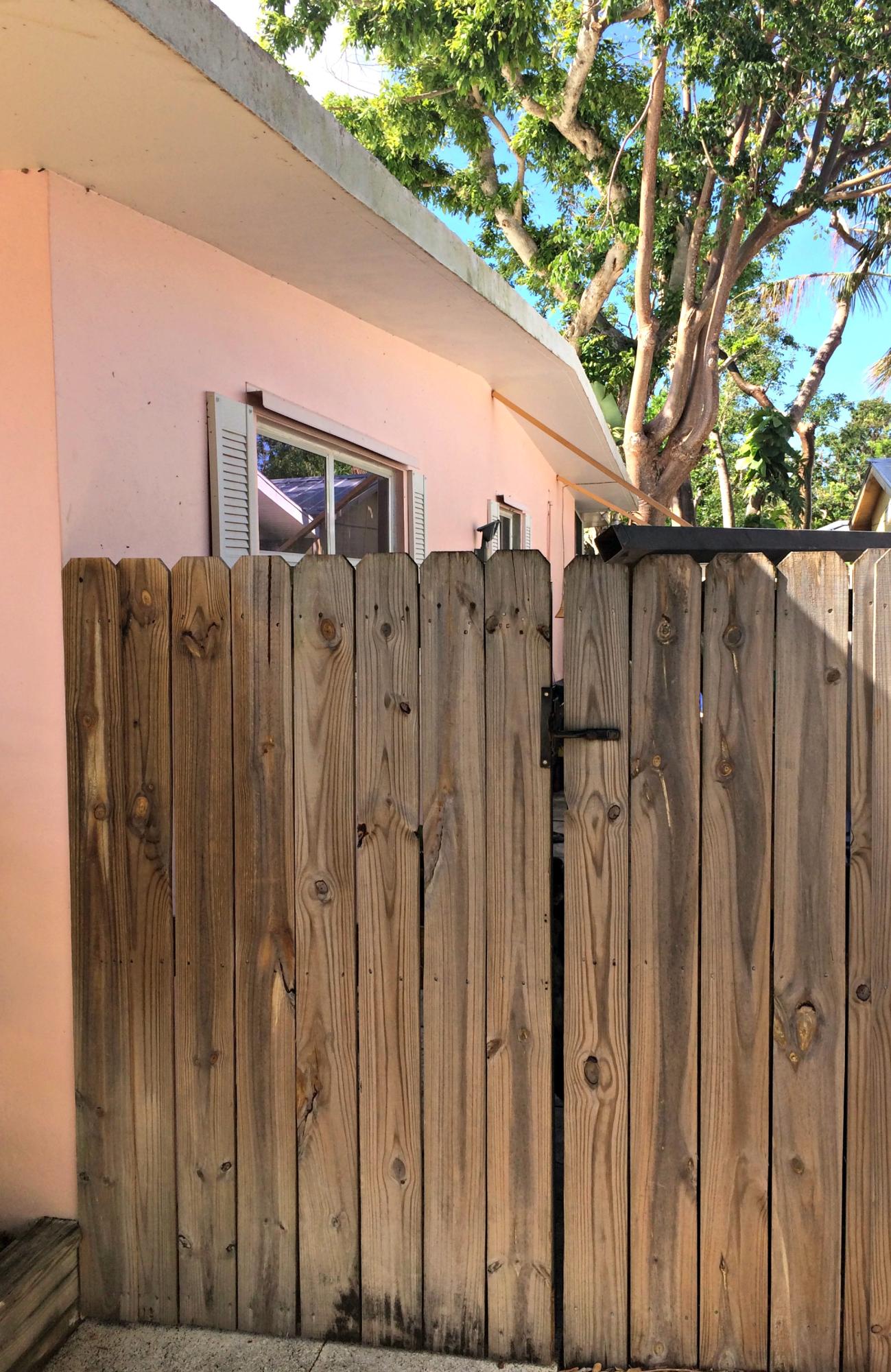 1025 Gibraltar Road Key Largo, FL 33037 - Photo 13 of 13 Fence