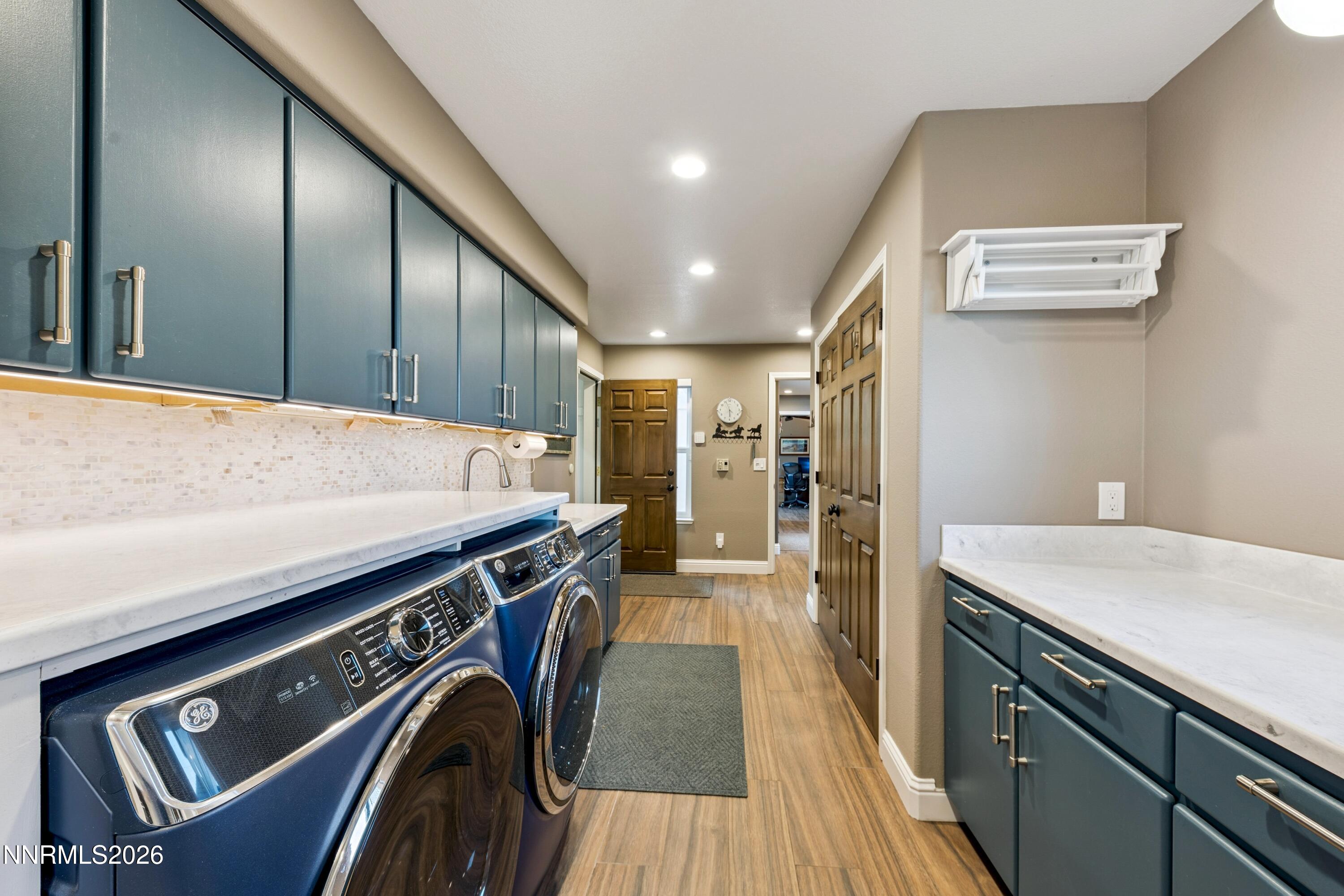 2425 Killington Drive Reno, NV 89511 - Photo 41 of 78 laundry room