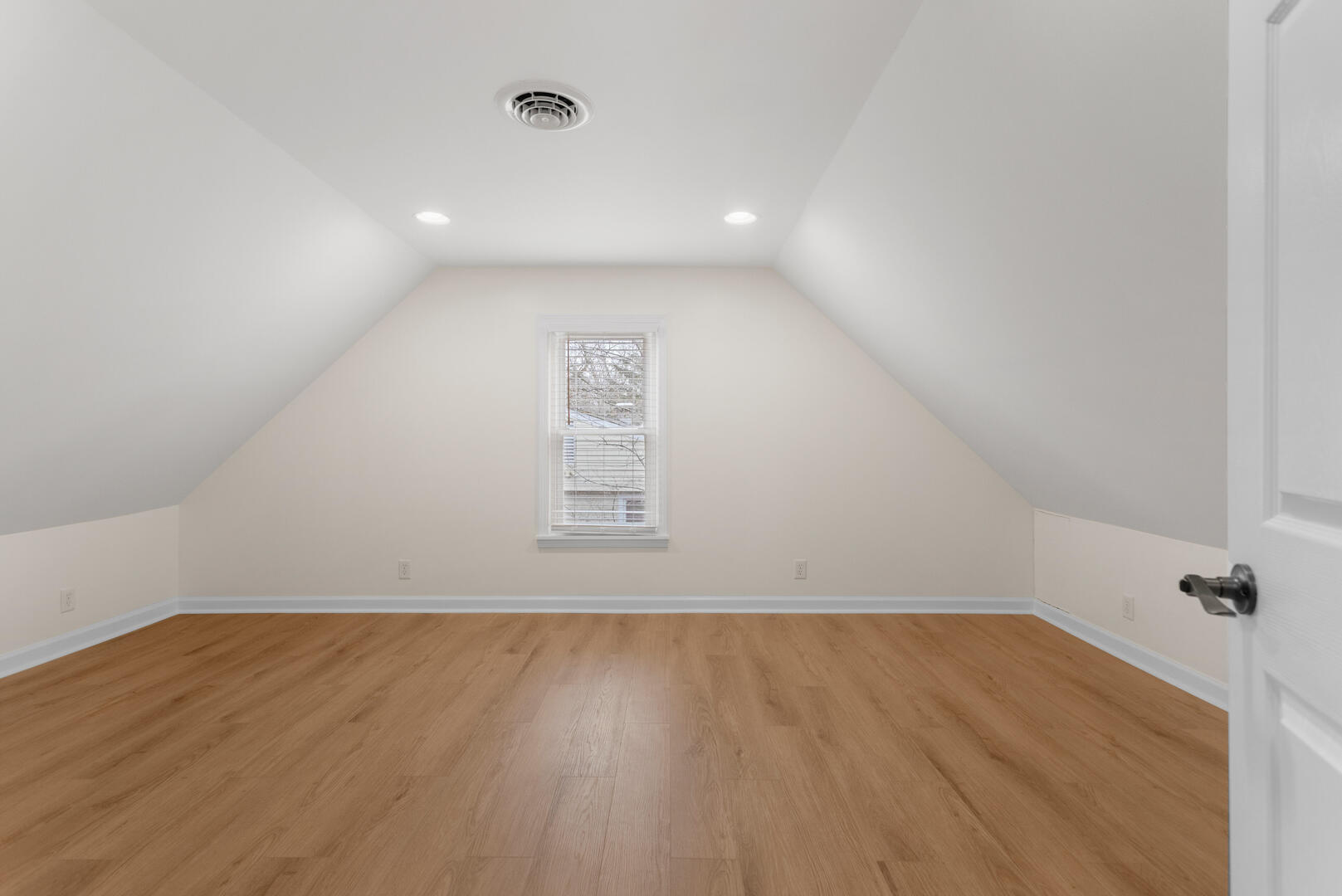 705 Ventura Road Champaign, IL 61820 - Photo 19 of 34 Gallery Image 19