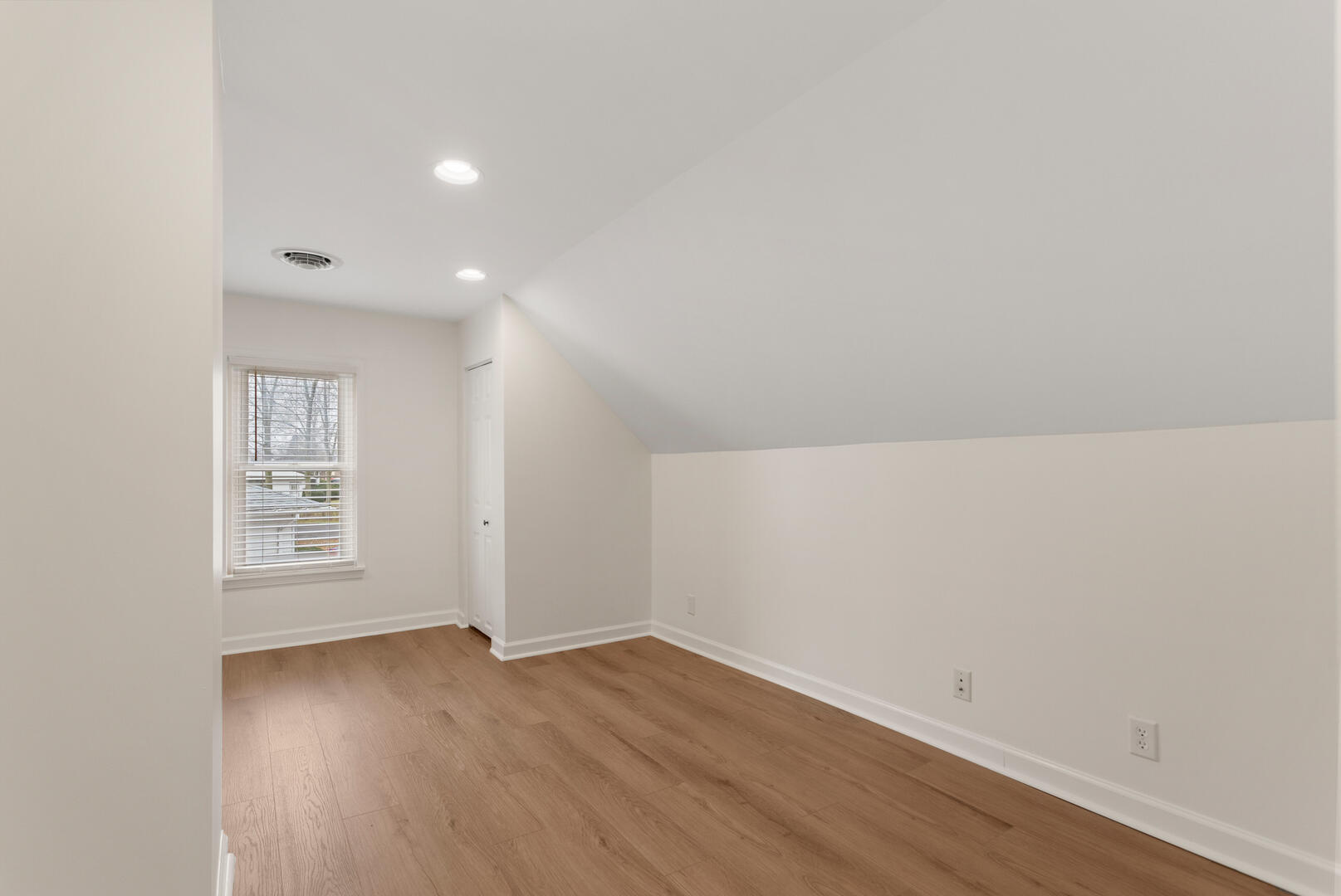 705 Ventura Road Champaign, IL 61820 - Photo 22 of 34 Gallery Image 22