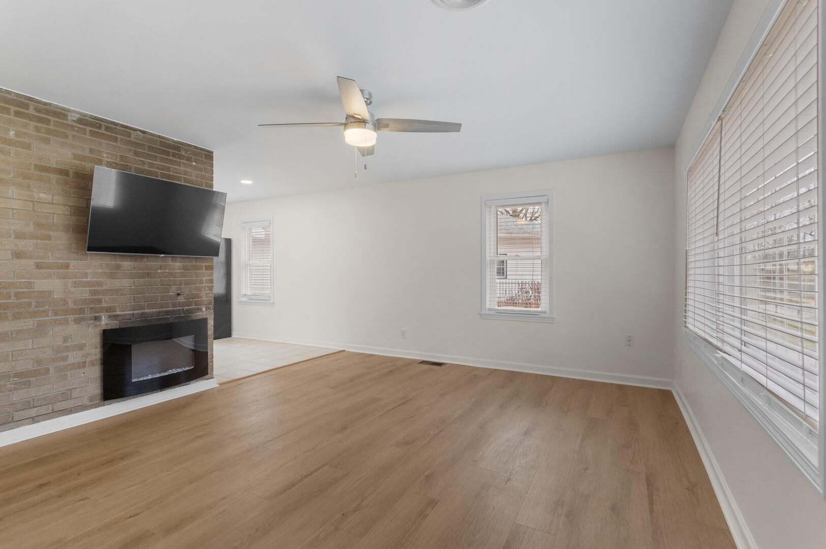 705 Ventura Road Champaign, IL 61820 - Photo 4 of 34 Gallery Image 4