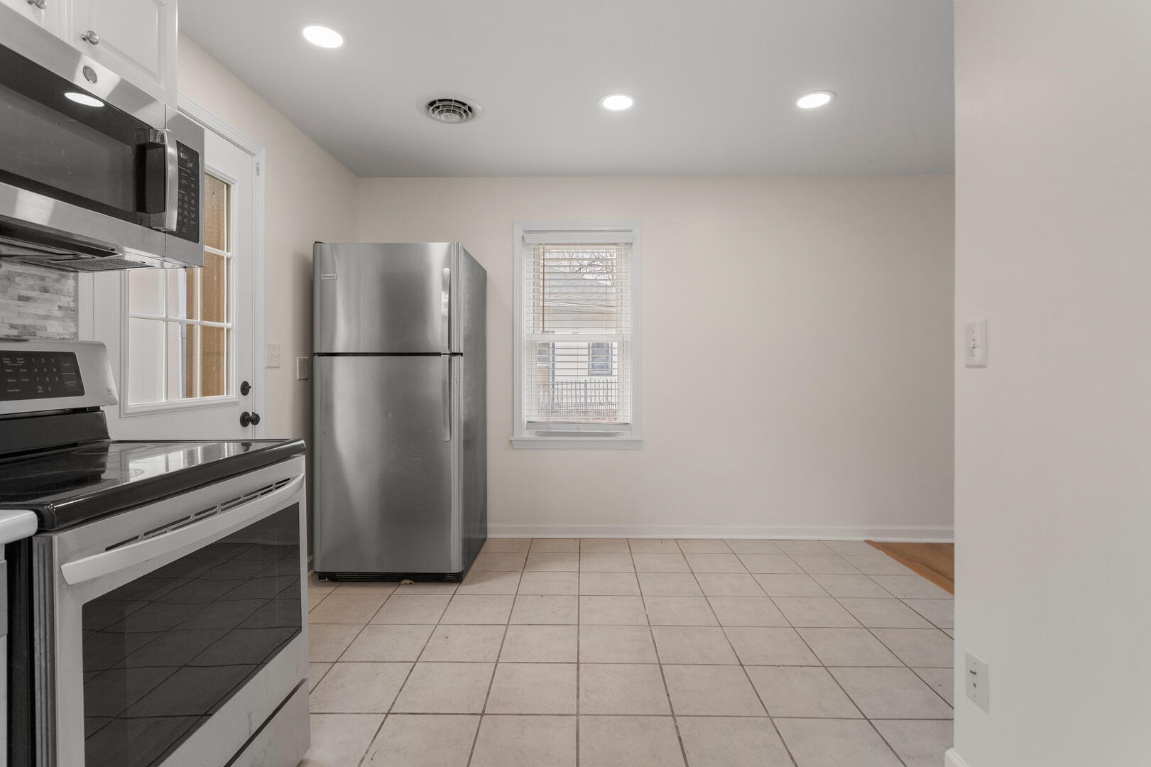 705 Ventura Road Champaign, IL 61820 - Photo 10 of 34 Gallery Image 10