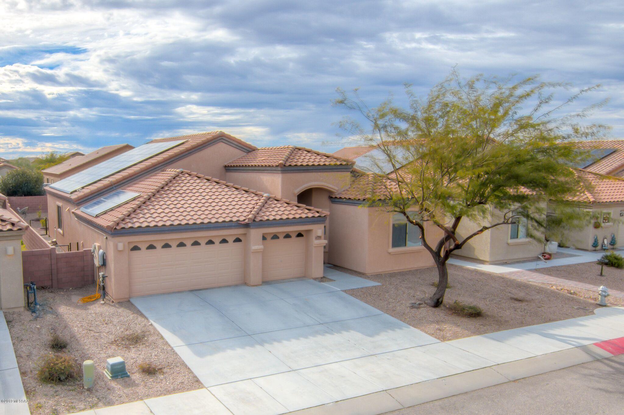7794 East Treetop Road Tucson, AZ 85756 - Photo 2 of 31 Gallery Image 2