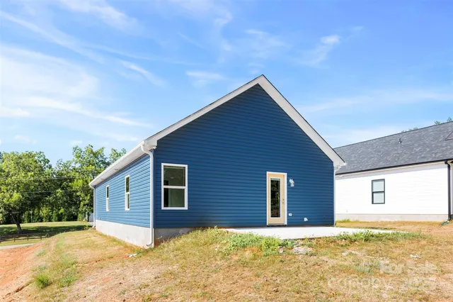 $269,900 | 215 Benfield Road, Kings Mountain, NC 28086