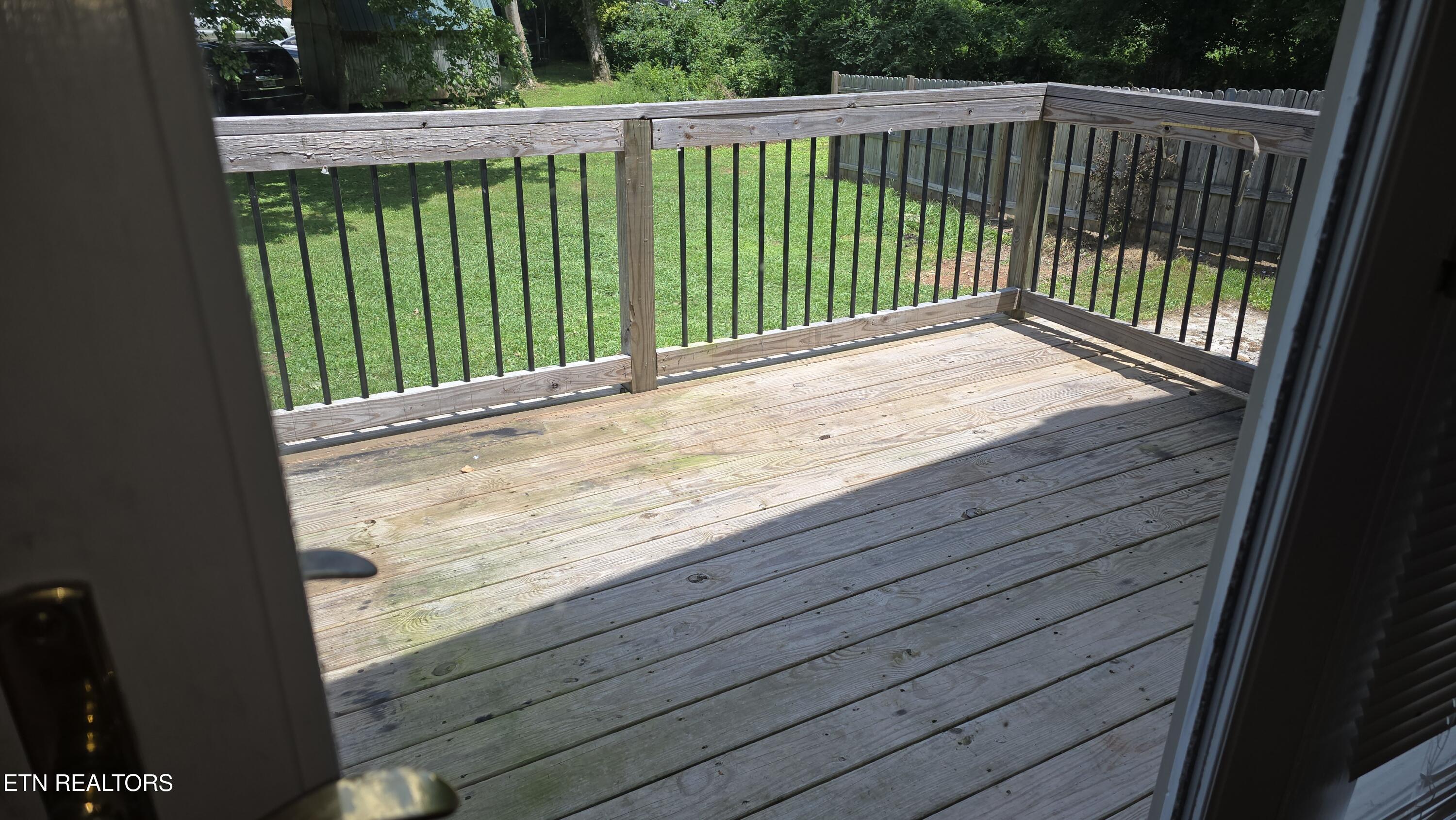 605 Guille Street Athens, TN 37303 - Photo 10 of 34 20250715_130052