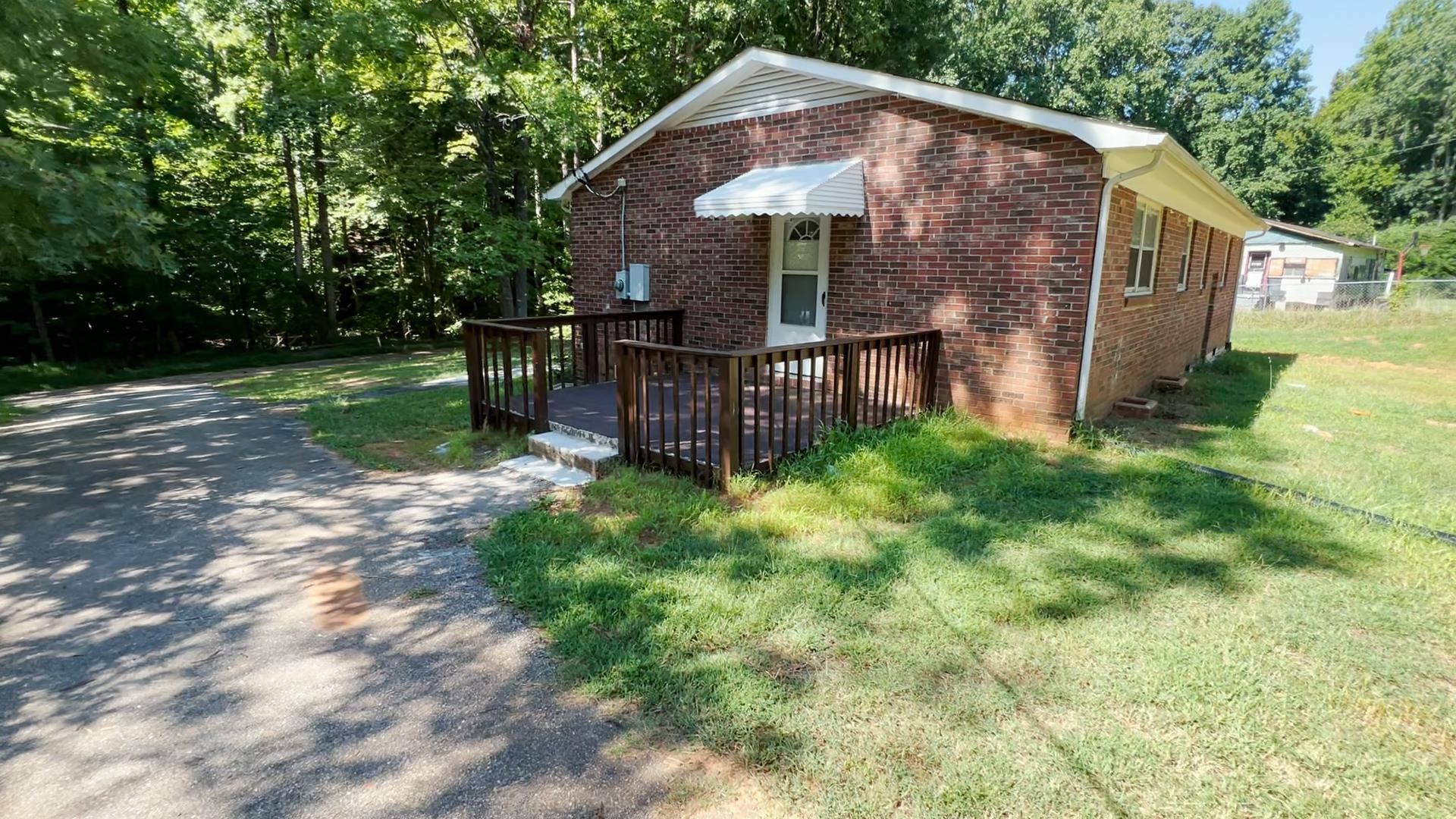 450 Harlem Road Jonesville, SC 29353 - Photo 3 of 30 Gallery Image 3