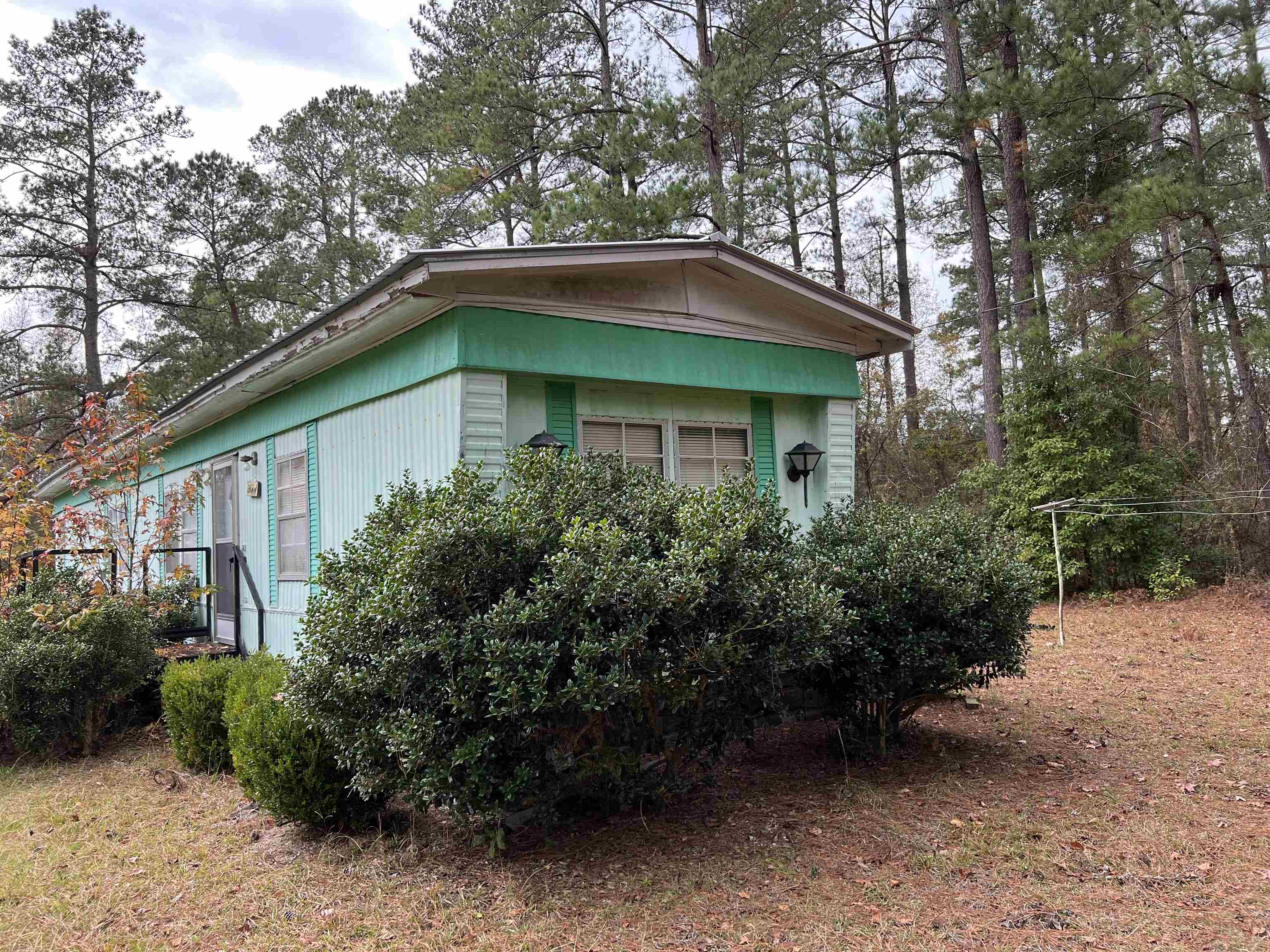 201 Quail Run Road Loris, SC 29569 - Photo 3 of 16 Gallery Image 3