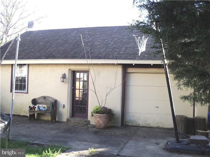 331 Loller Road Hatboro, PA 19040 - Photo 21 of 24 Garage