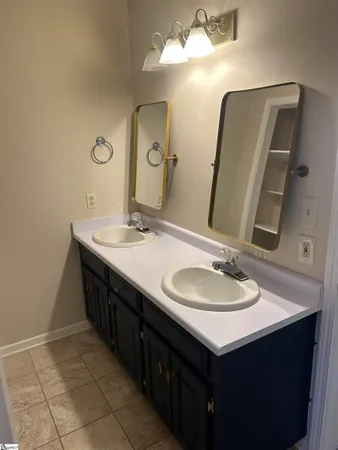 $2,100 | 206 South Chancelor Drive, Simpsonville, SC 29681