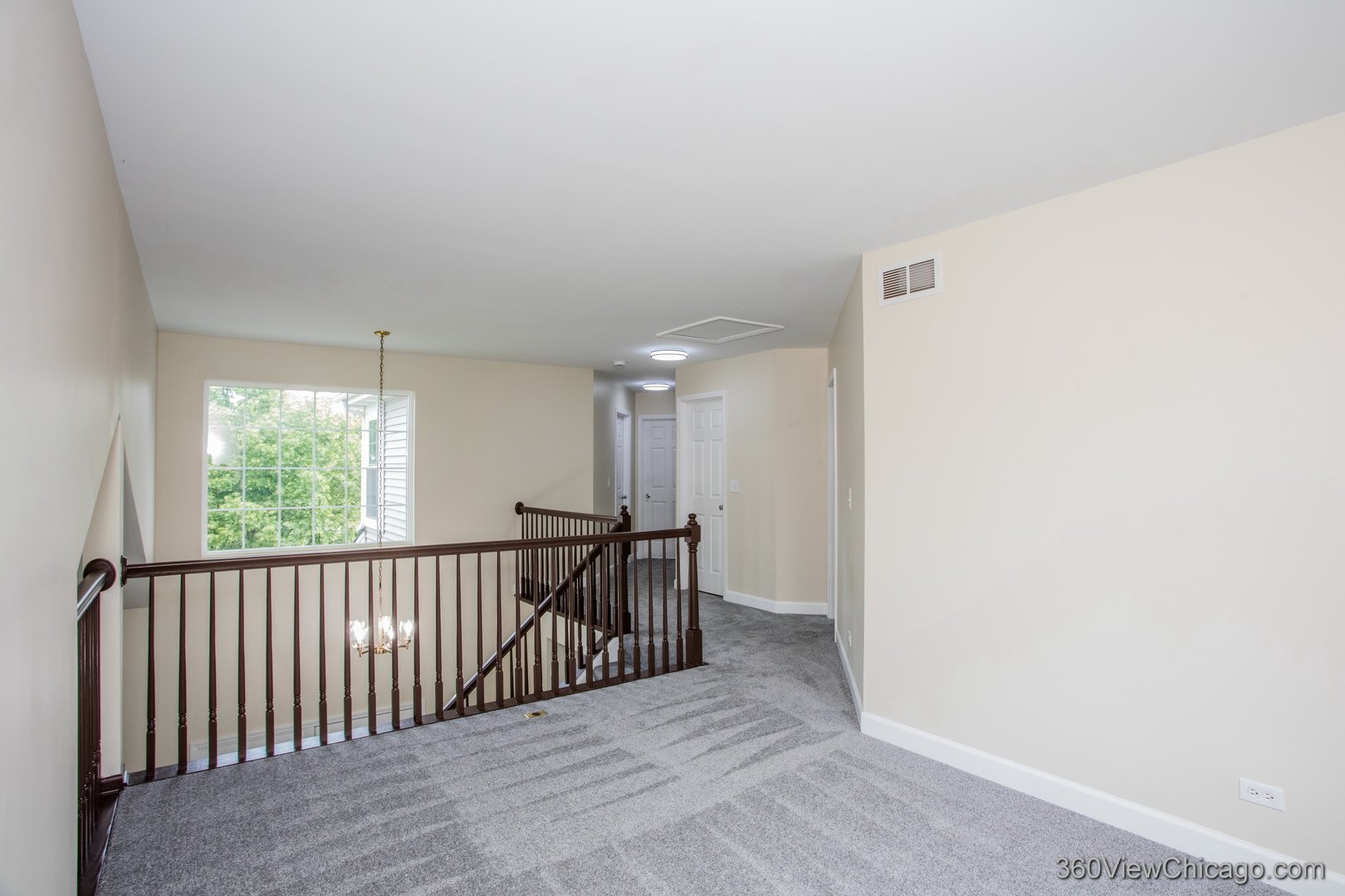 305 West Applegate Court Round Lake, IL 60073 - Photo 15 of 32