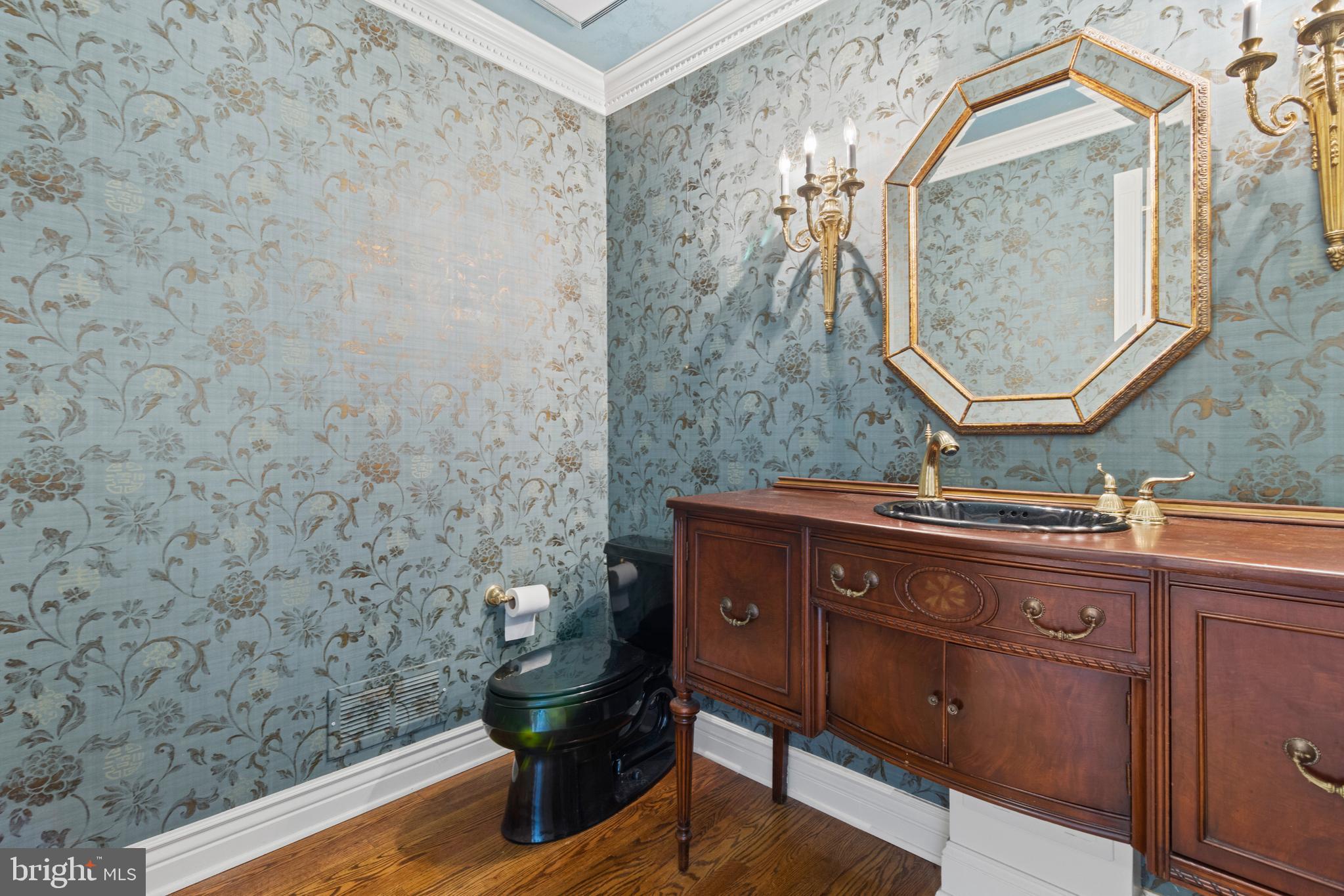 239 Bay Front Drive Pasadena, MD 21122 - Photo 18 of 33 Powder Room