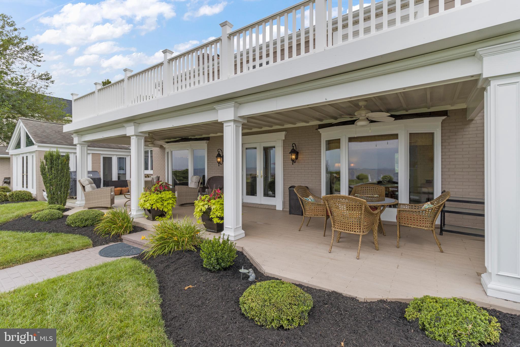 239 Bay Front Drive Pasadena, MD 21122 - Photo 23 of 33 Covered patio