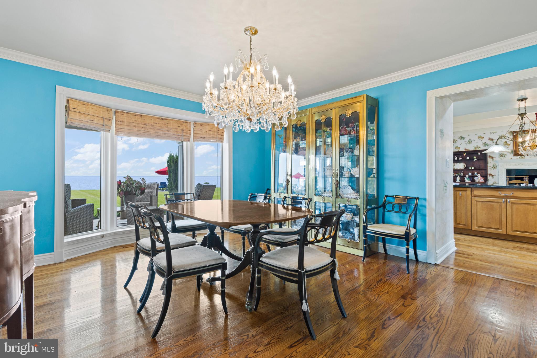 239 Bay Front Drive Pasadena, MD 21122 - Photo 8 of 33 Dining Room