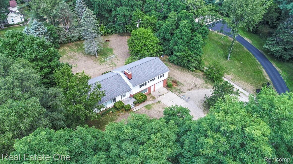 9780 Mcgregor Road Pinckney, MI 48169 - Photo 21 of 34 Aerial view