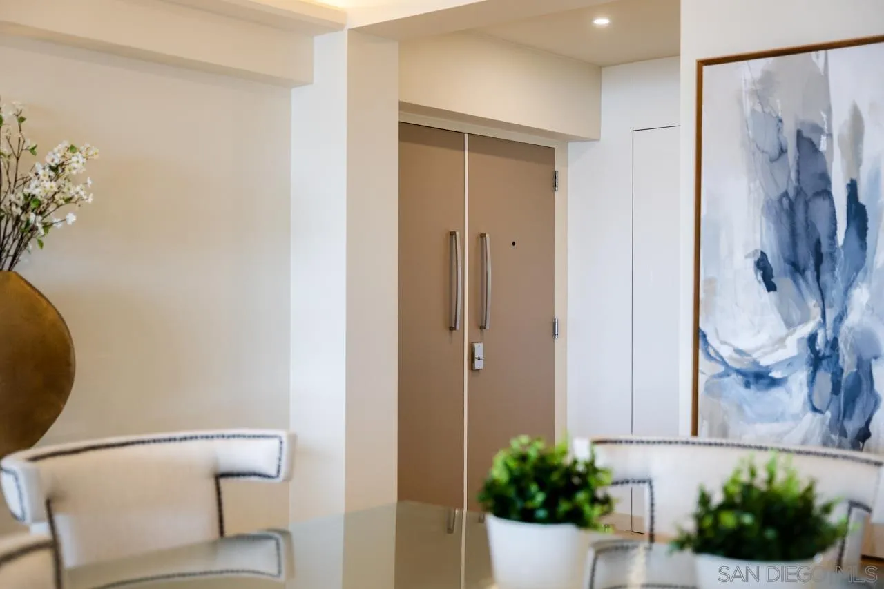 939 Coast La, Unit 16G La Jolla, CA 92037 - Photo 16 of 69