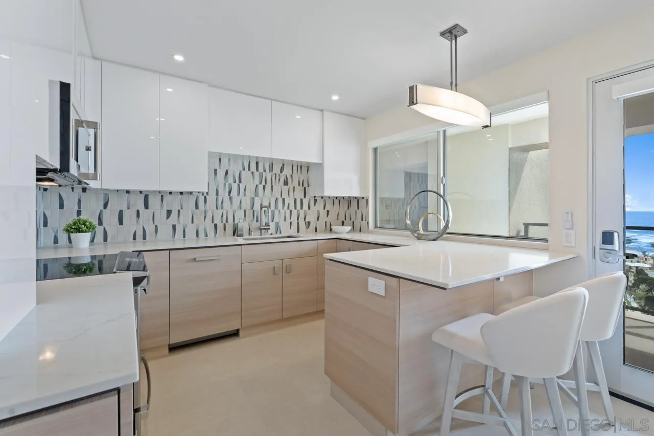 939 Coast La, Unit 16G La Jolla, CA 92037 - Photo 19 of 69