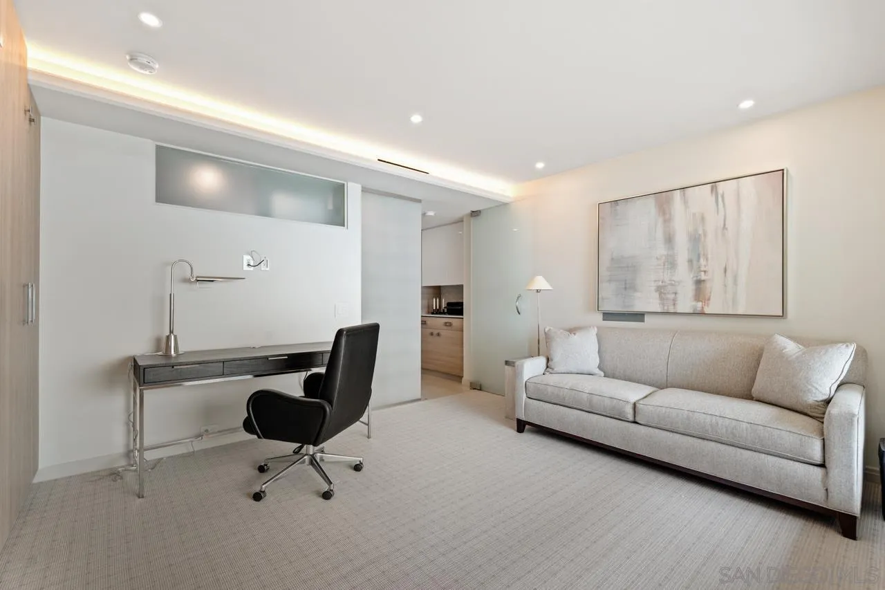 939 Coast La, Unit 16G La Jolla, CA 92037 - Photo 44 of 69