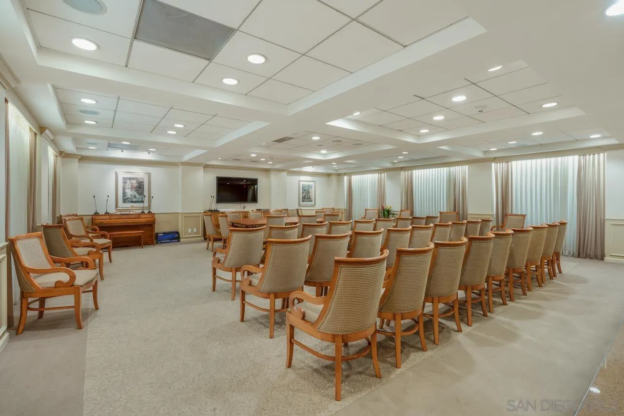 939 Coast La, Unit 16G La Jolla, CA 92037 - Photo 60 of 69