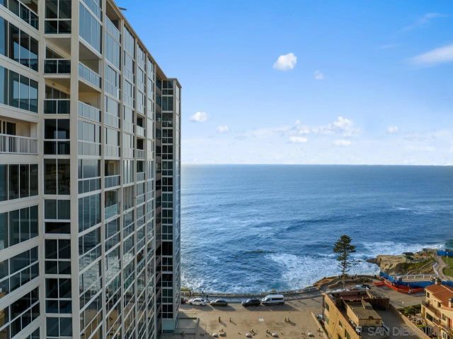 $3,875,000 | 939 Coast La, Unit 16G, La Jolla, CA 92037