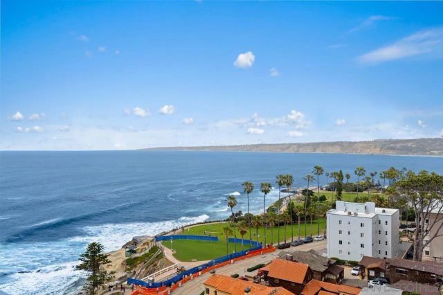 $3,875,000 | 939 Coast La, Unit 16G, La Jolla, CA 92037
