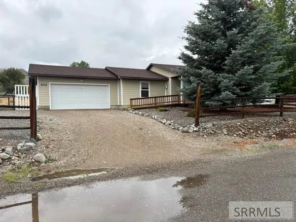 $385,000 | 602 10th Street, Salmon, ID 83467