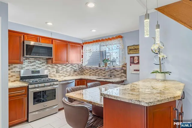 $445,000 | 39 Alexander Avenue, Kearny, NJ 07032