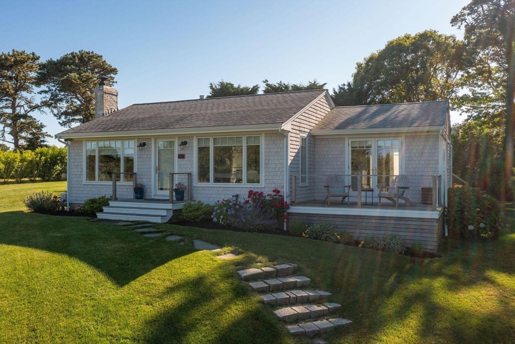 17 Bog Way Chatham, MA 02633 - Photo 3 of 38