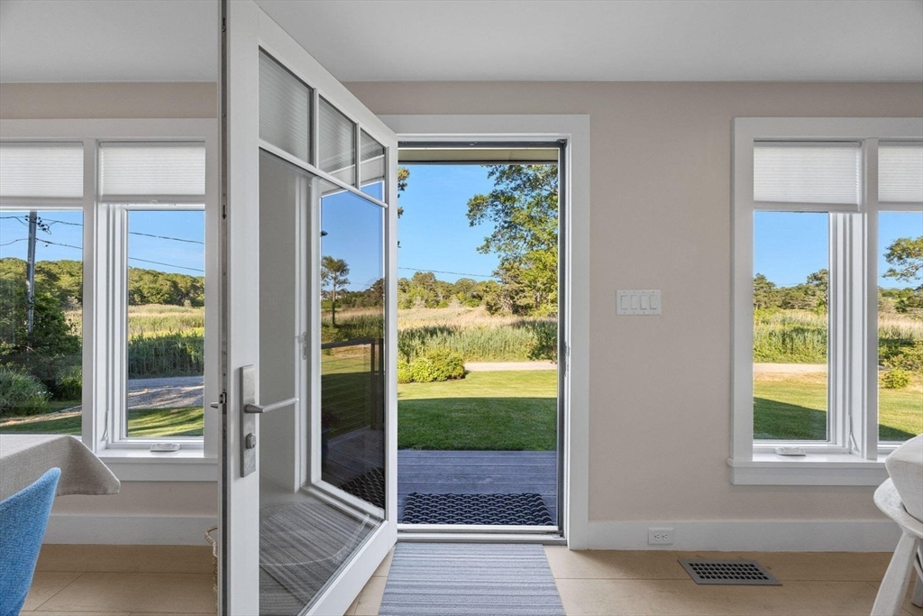 17 Bog Way Chatham, MA 02633 - Photo 5 of 38