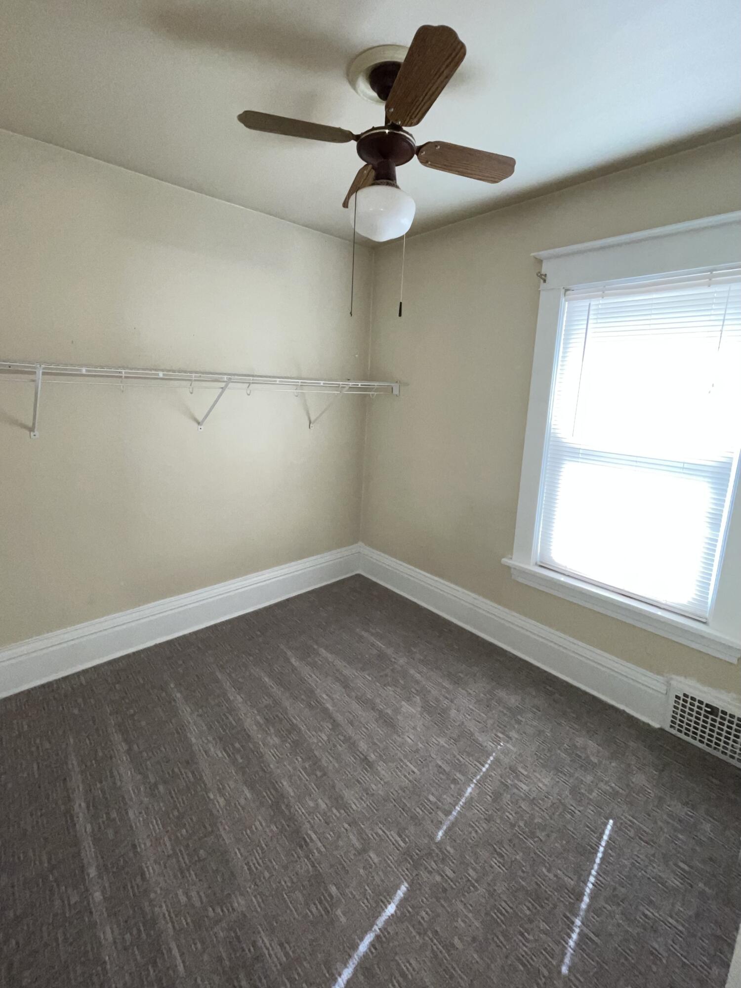 1744 Park Avenue Racine, WI 53403 - Photo 9 of 10 IMG_9519