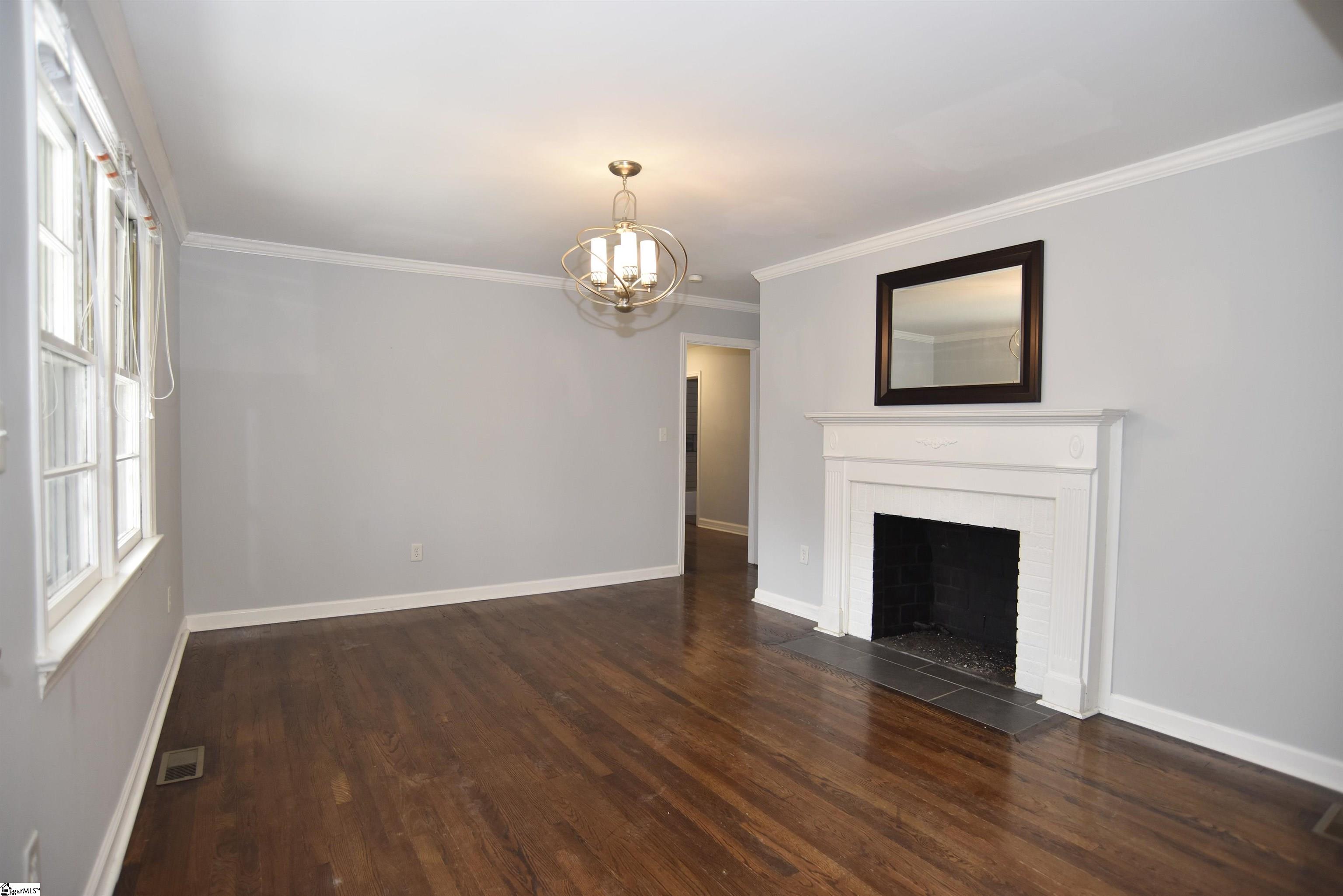 105 Rockmont Road Greenville, SC 29615 - Photo 2 of 28