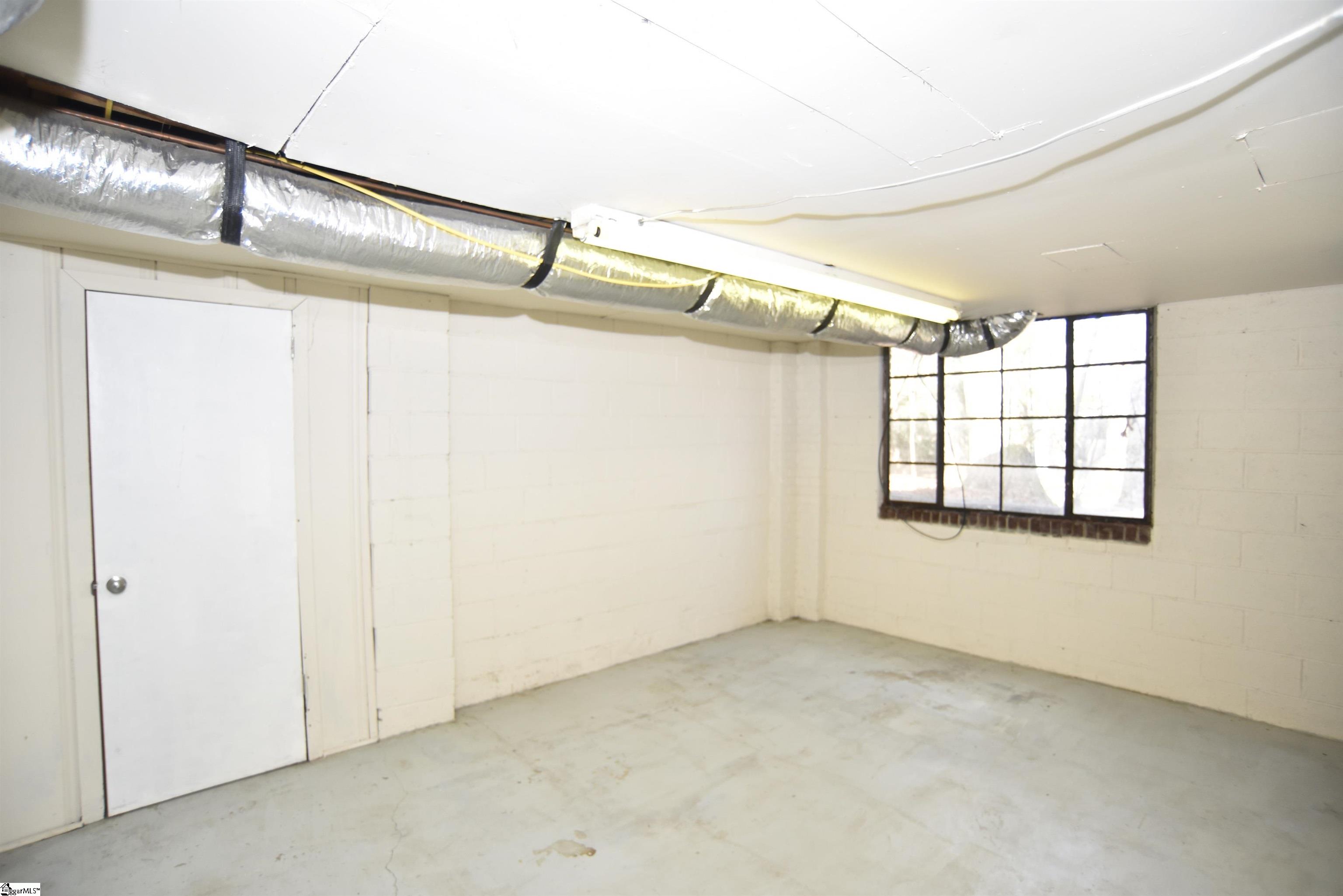 105 Rockmont Road Greenville, SC 29615 - Photo 21 of 28