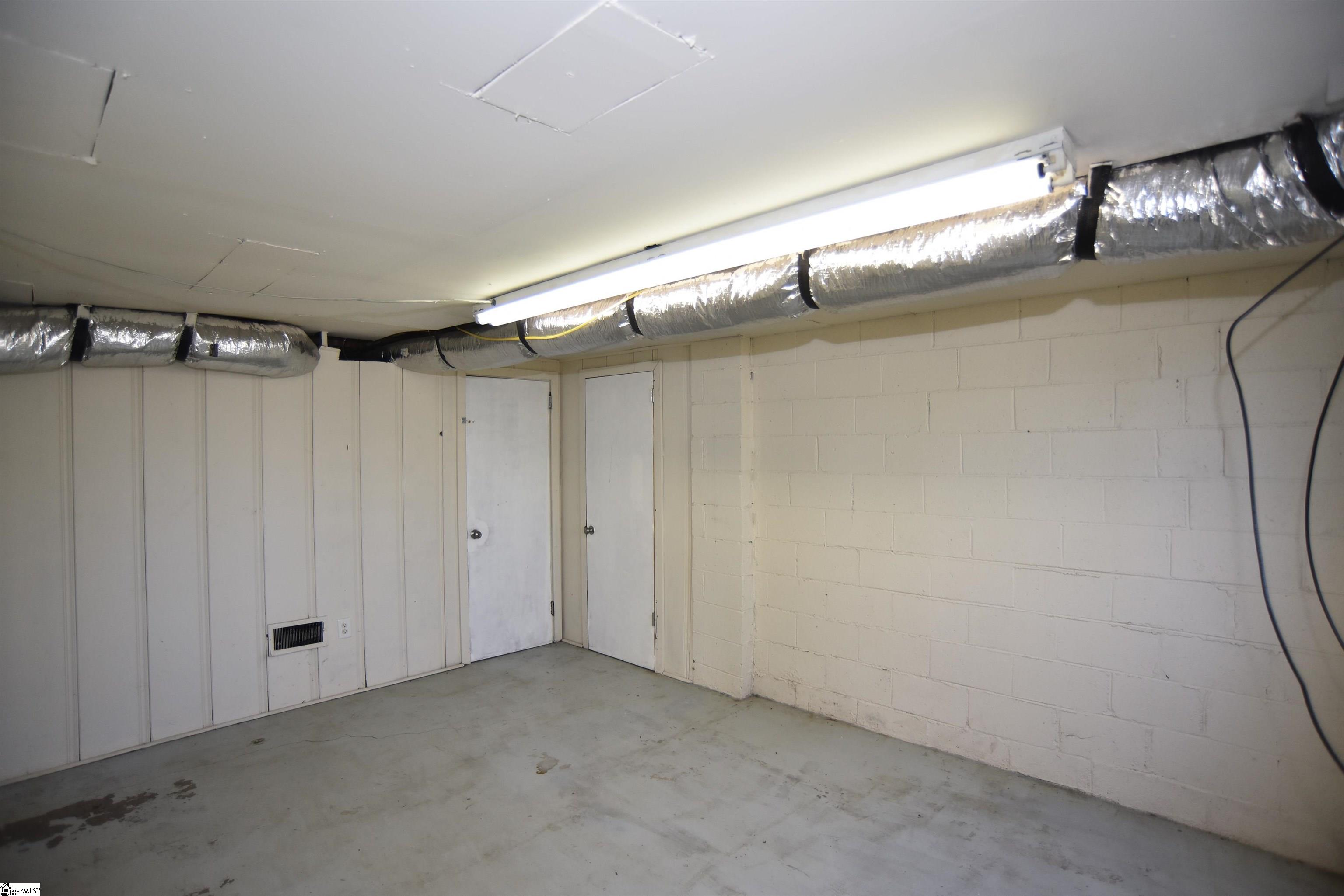 105 Rockmont Road Greenville, SC 29615 - Photo 22 of 28