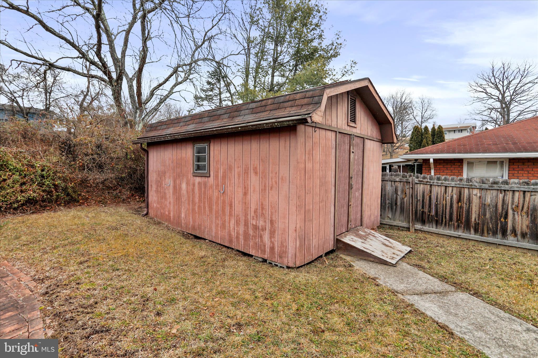 716 Winifred Road Cumberland, MD 21502 - Photo 31 of 33 Storage shed