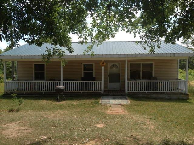 40 Old Farm Road, Unit 46 Lexington, GA 30648 - Photo 1 of 1 a view of a house with a yard