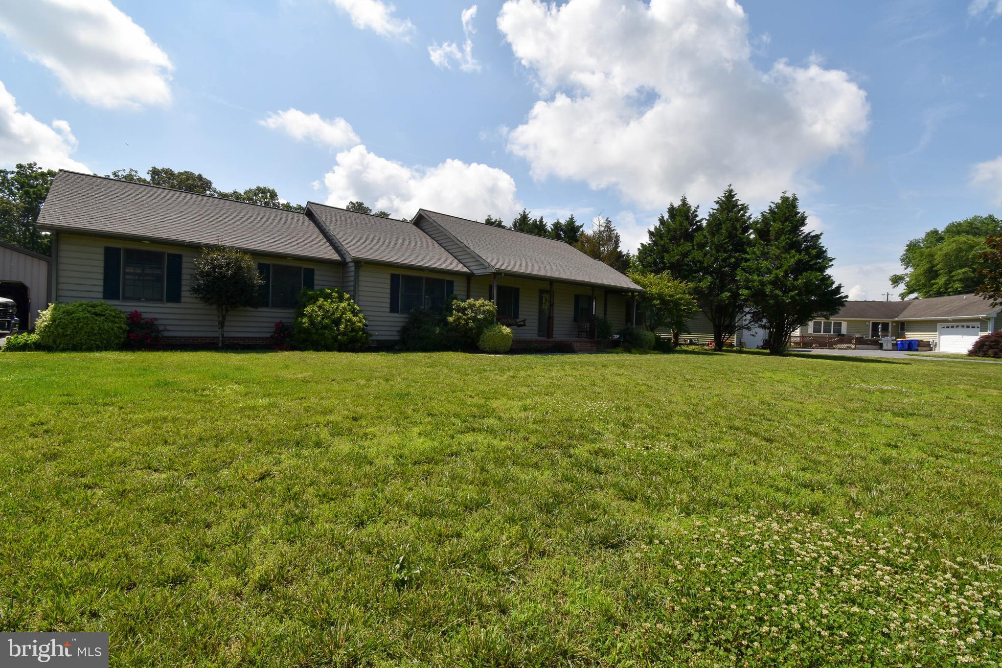 Large Front Yard in 2021