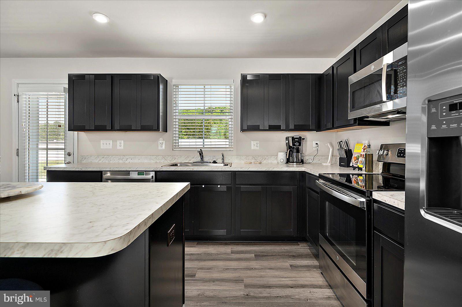 114 Mariners Way Cambridge, MD 21613 - Photo 10 of 49 Kitchen
