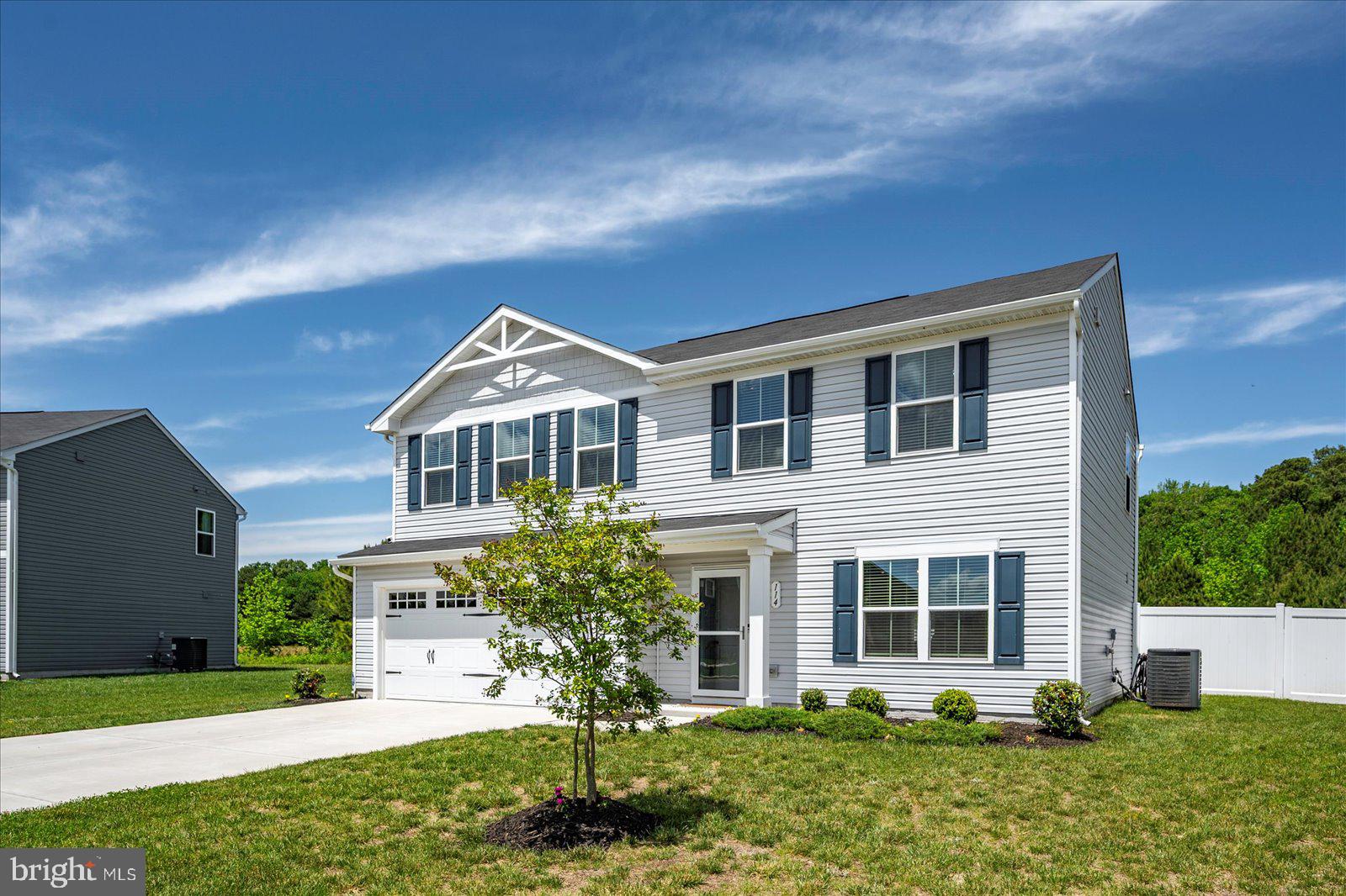 114 Mariners Way Cambridge, MD 21613 - Photo 2 of 49 Front