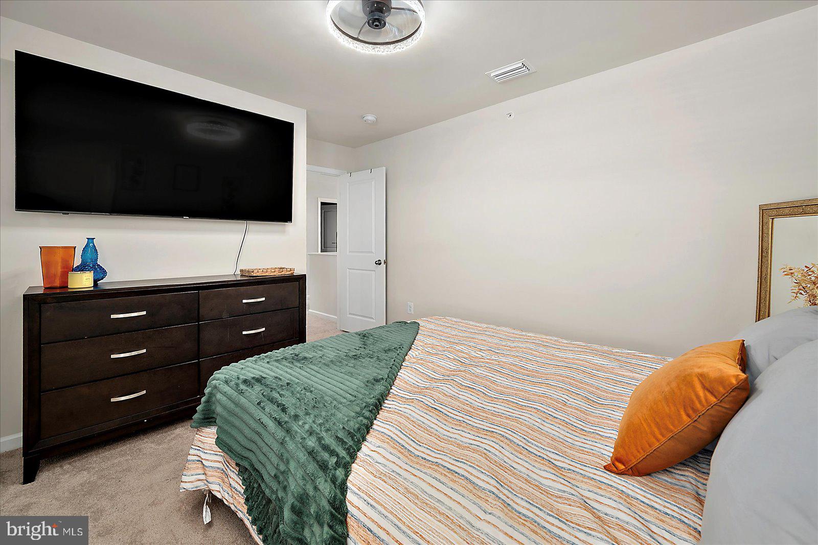 114 Mariners Way Cambridge, MD 21613 - Photo 27 of 49 2nd Bedroom
