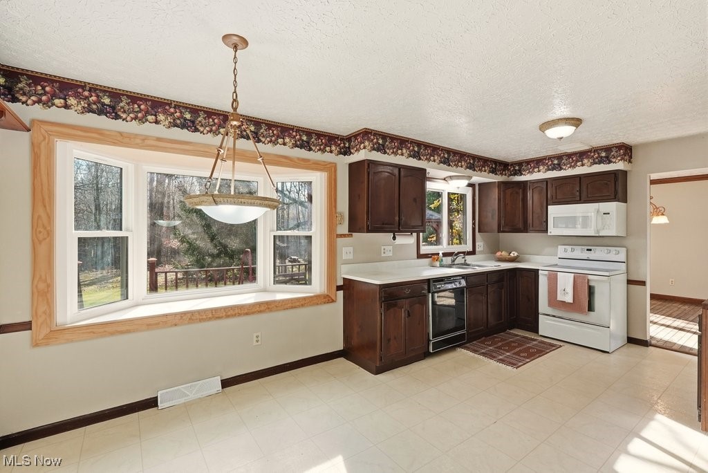 828 Center Road Hinckley, OH 44233 - Photo 14 of 50 Gallery Image 14