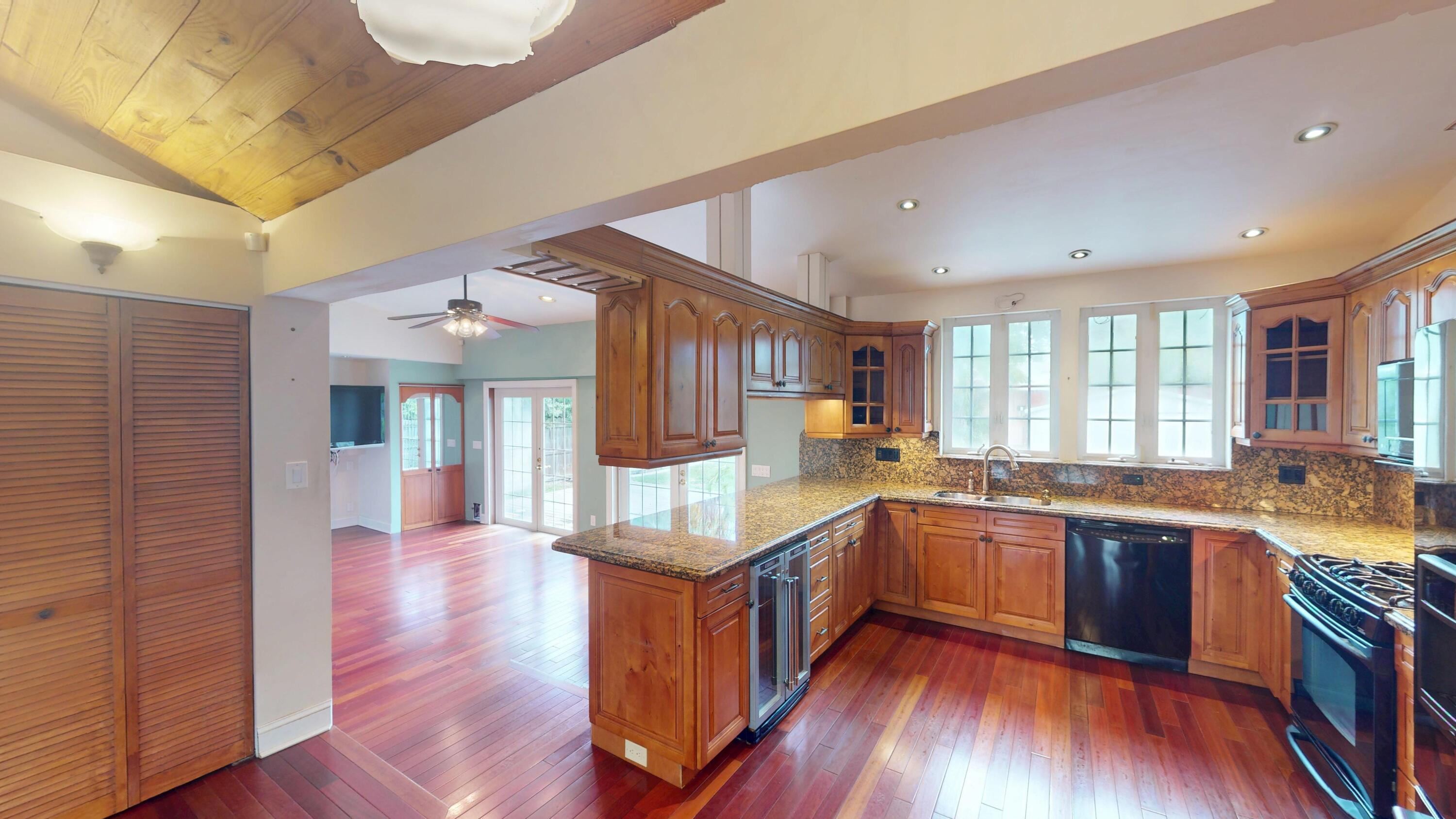 2016 Fogarty Avenue Key West, FL 33040 - Photo 7 of 28 2016-Fogarty-Avenue-10062025_101210