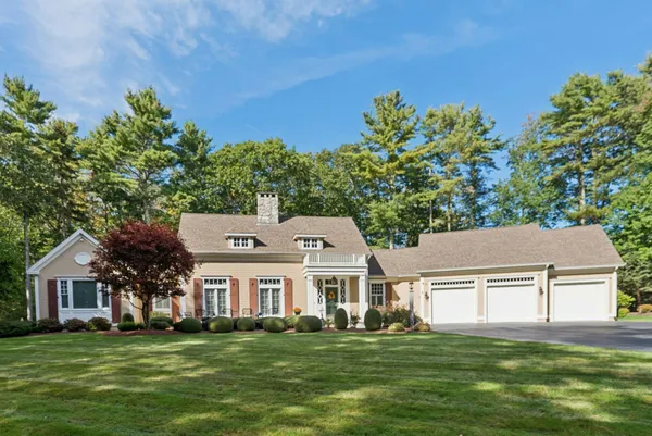$1,775,000 | 5 Surrey Lane, Kennebunk, ME 04043