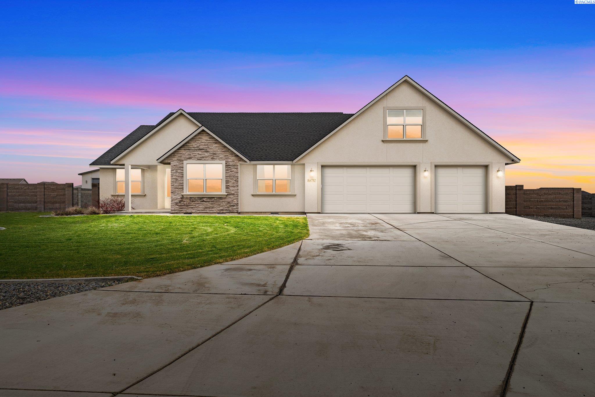 86710 East Calico Road Kennewick, WA 99338 - Photo 1 of 48 Gallery Image 1