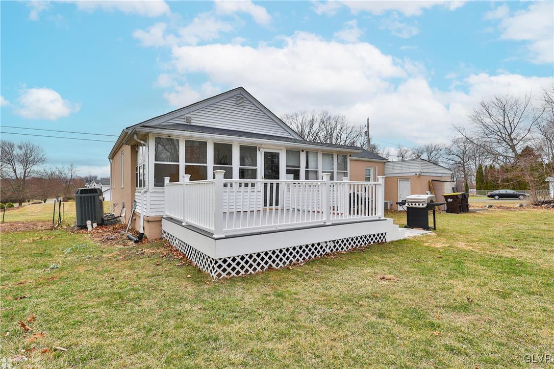 7557 Bell Gate Road Coopersburg, PA 18036 - Photo 24 of 26 Gallery Image 24